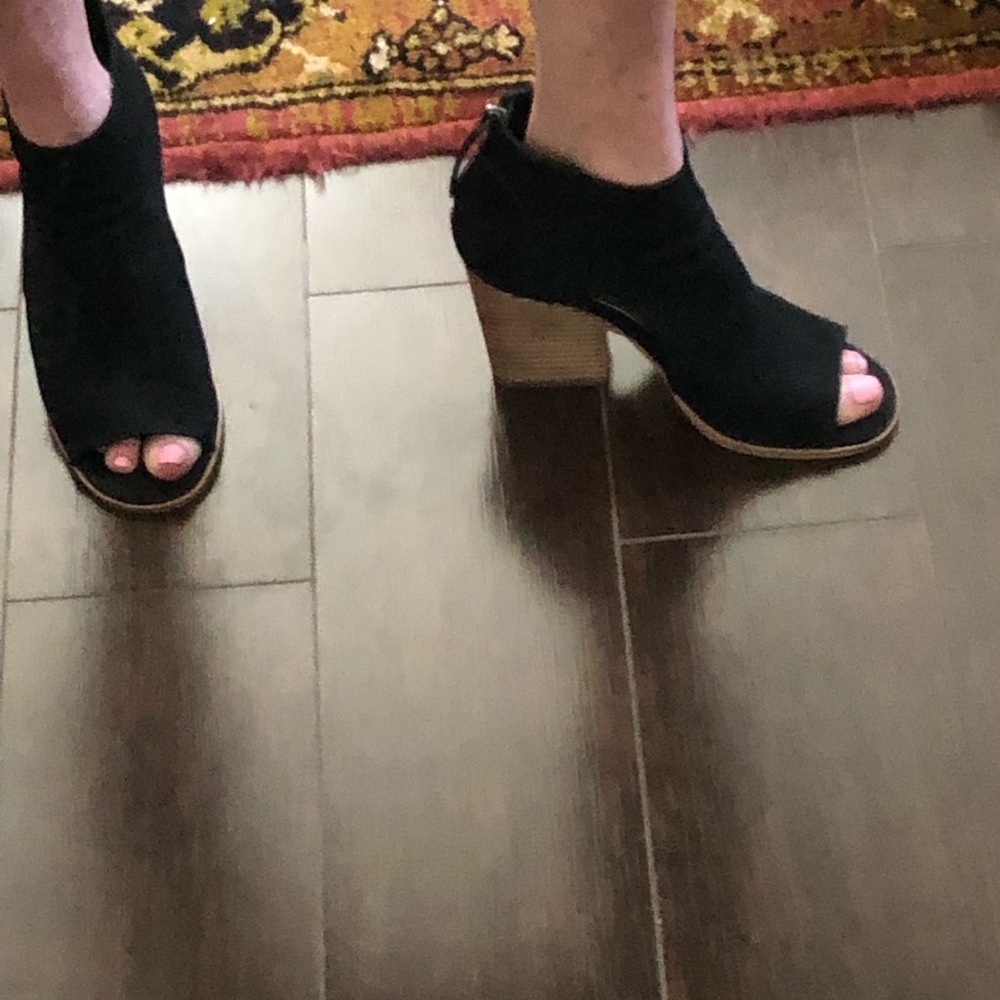 Peep toe ankle booties cut outs on both sides black. Vince Camuto